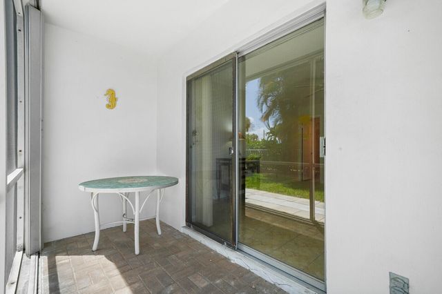 130 Doolen Court 109, North Palm Beach, FL 33408