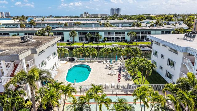 130 Doolen Court 109, North Palm Beach, FL 33408