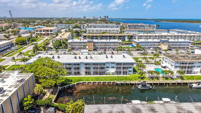 130 Doolen Court 109, North Palm Beach, FL 33408