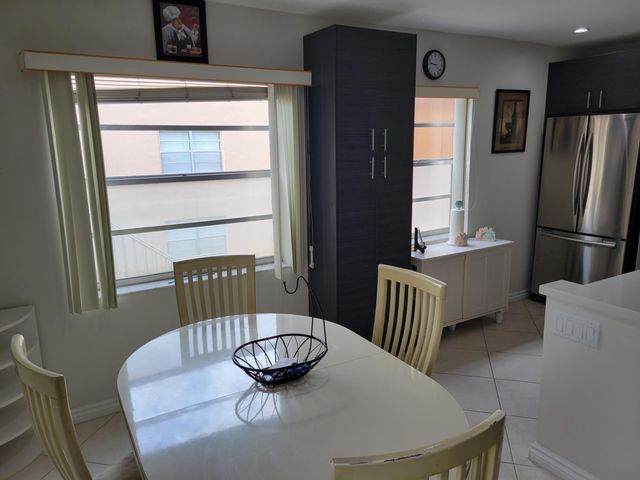 662 Burgundy N, Delray Beach, FL 33484