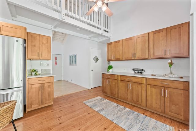 989 Kalapaki Street, Honolulu, HI 96825