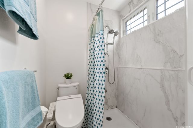 989 Kalapaki Street, Honolulu, HI 96825