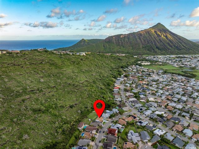 989 Kalapaki Street, Honolulu, HI 96825