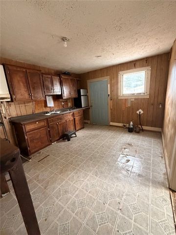 508 N 2nd St, Kingsville, TX 78363