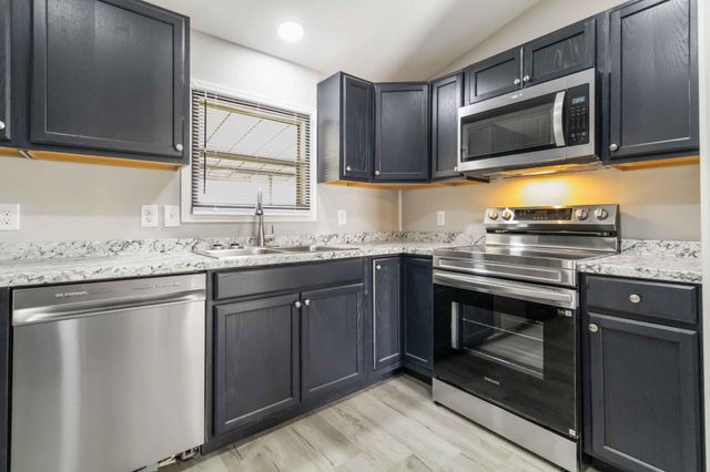 2 ROSE AVE, Middletown, PA 17057