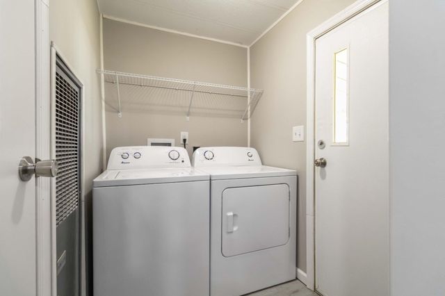 2 ROSE AVE, Middletown, PA 17057