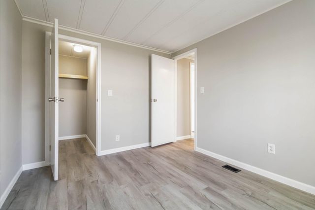 2 ROSE AVE, Middletown, PA 17057