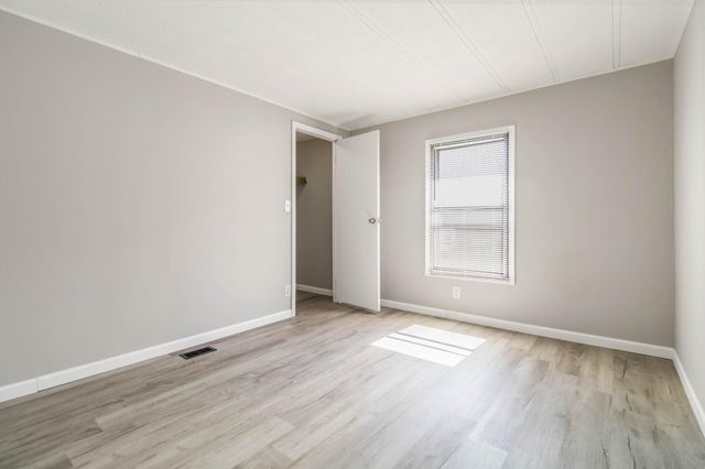 2 ROSE AVE, Middletown, PA 17057