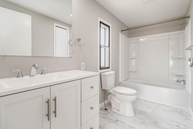2 ROSE AVE, Middletown, PA 17057