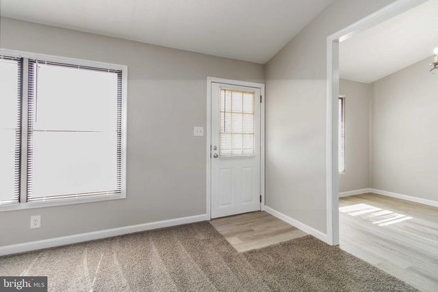 2 ROSE AVE, Middletown, PA 17057