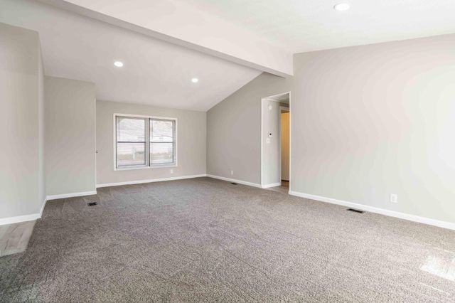 2 ROSE AVE, Middletown, PA 17057