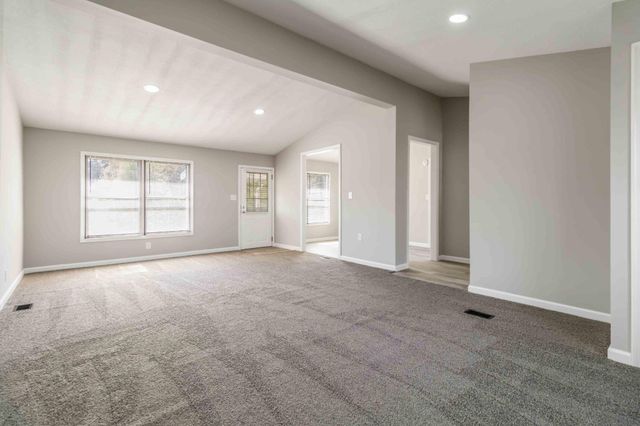 2 ROSE AVE, Middletown, PA 17057