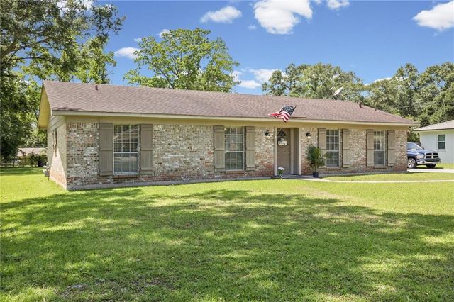 5070 Santos Drive, Mobile, AL 36619