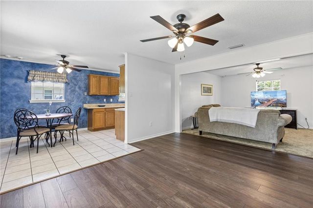 5070 Santos Drive, Mobile, AL 36619