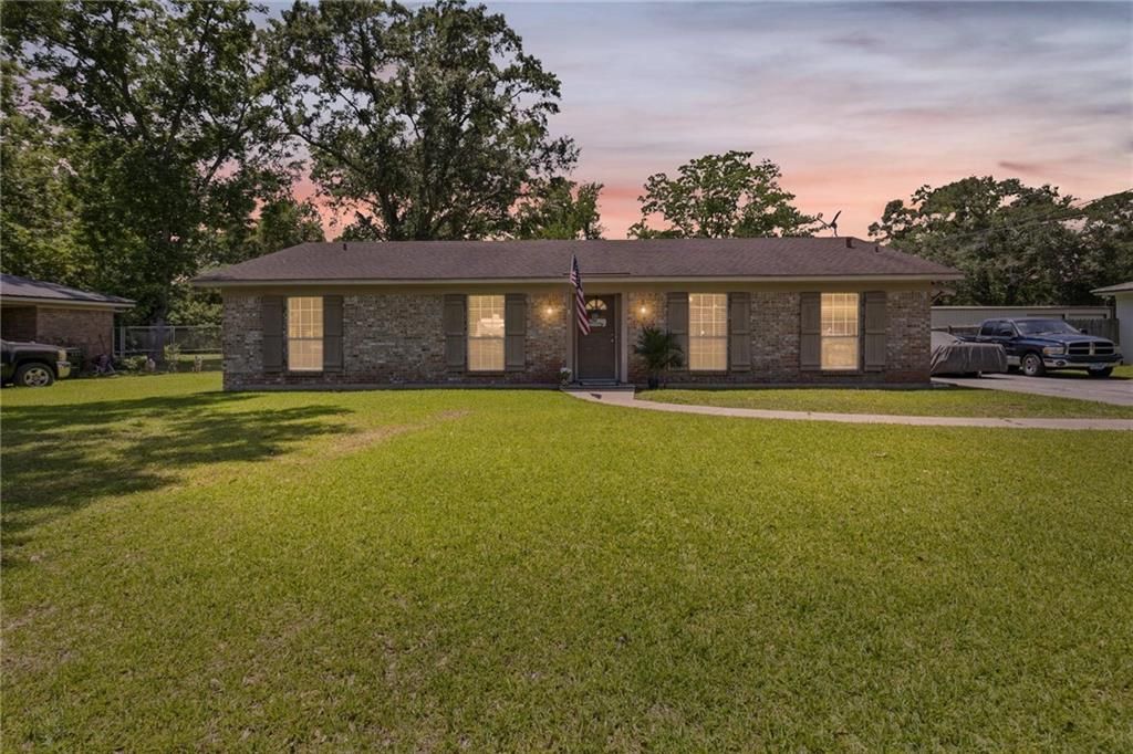 5070 Santos Drive, Mobile, AL 36619