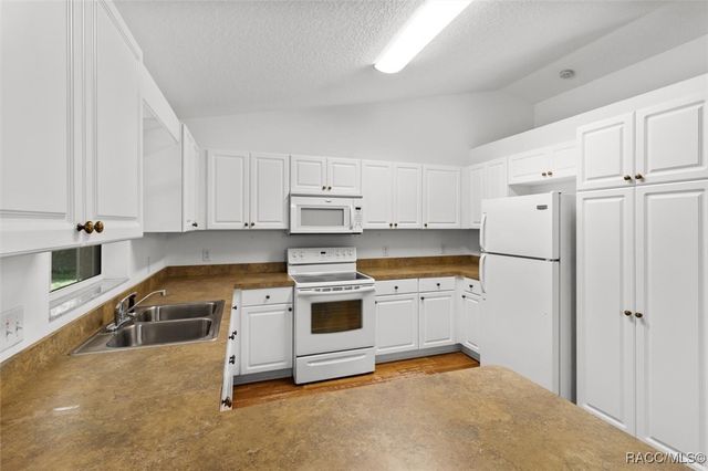 2105 E Dearborn Drive, Hernando, FL 34442