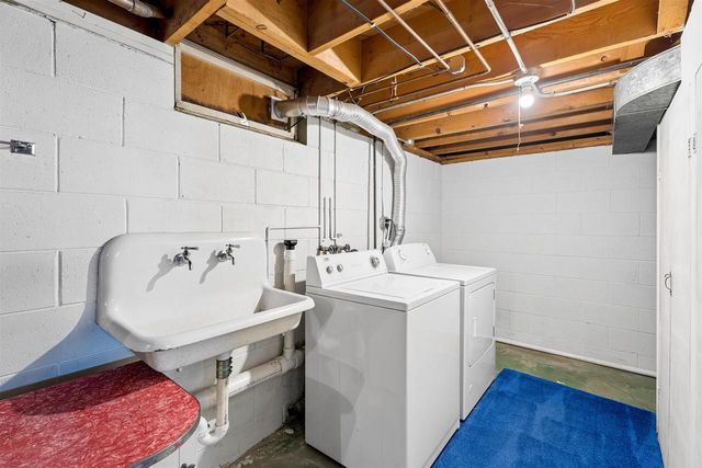 413 STEVENS COURT, Oshkosh, WI 54901