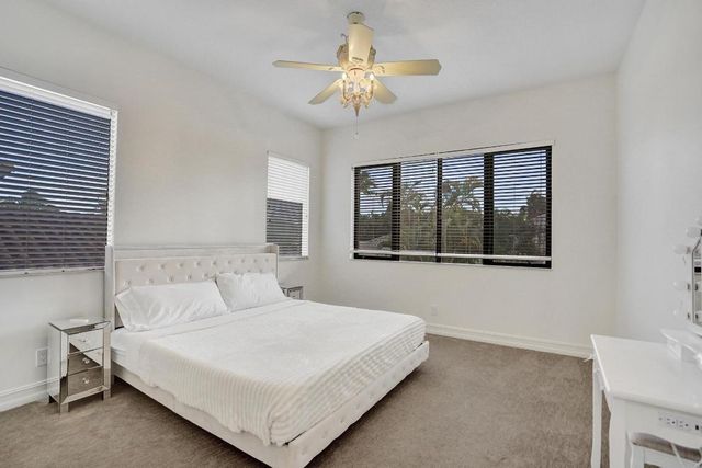 17682 Middlebrook Way, Boca Raton, FL 33496