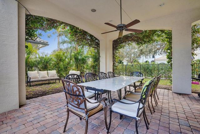 17682 Middlebrook Way, Boca Raton, FL 33496