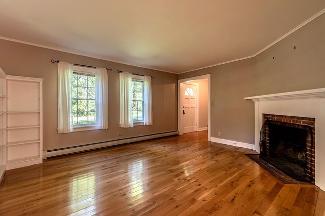 2984 VT 313 Route, Arlington, VT 05250
