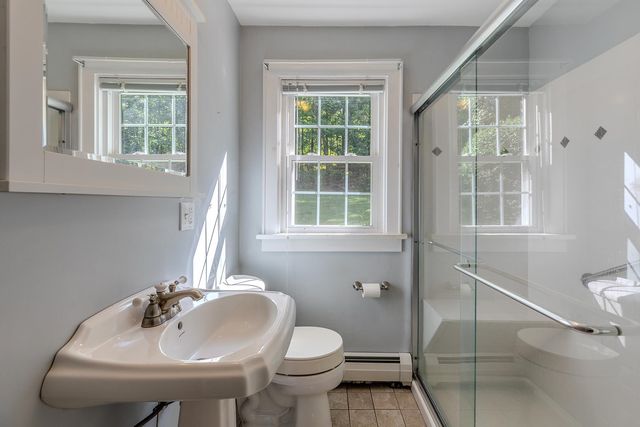 2984 VT 313 Route, Arlington, VT 05250