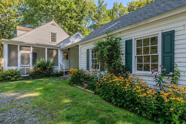 2984 VT 313 Route, Arlington, VT 05250