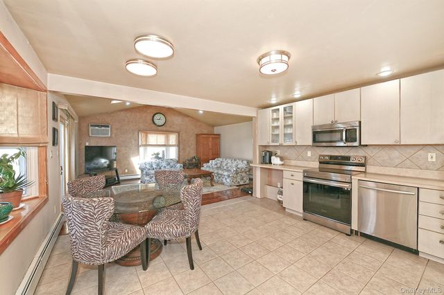 78 Center Lane, Levittown, NY 11756