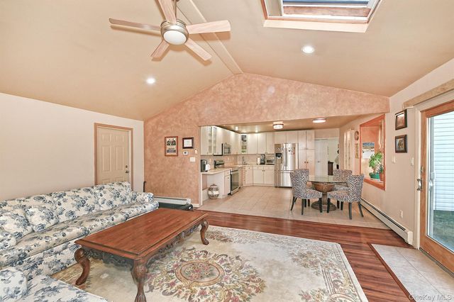 78 Center Lane, Levittown, NY 11756