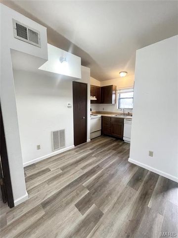 128 ASHLEY Drive, Fairview Heights, IL 62208