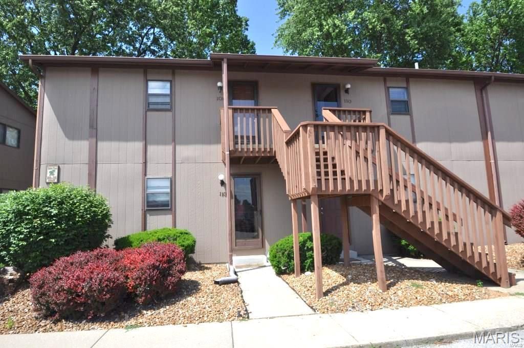 128 ASHLEY Drive, Fairview Heights, IL 62208