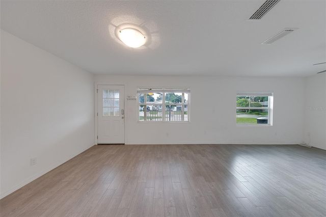 3428 39TH STREET N, St Petersburg, FL 33713