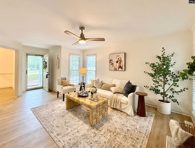 101 E Sparrowood Run, Lexington, SC 29072