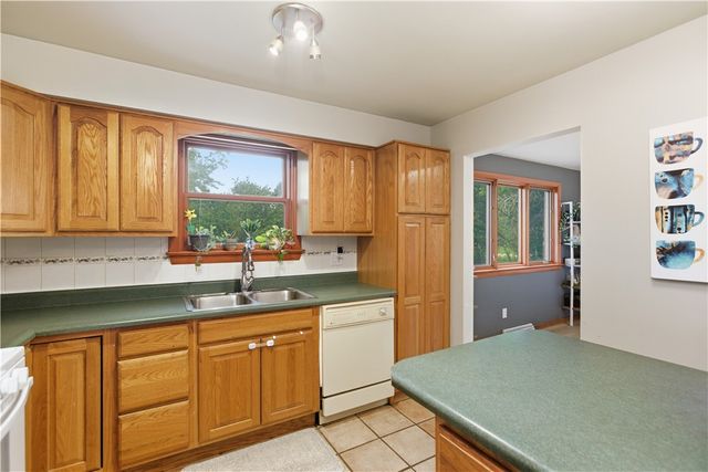 304 Elm Drive, Cecil, PA 15317