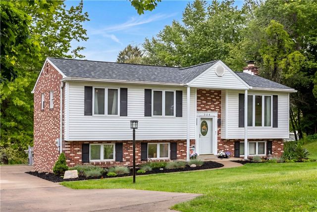 304 Elm Drive, Cecil, PA 15317