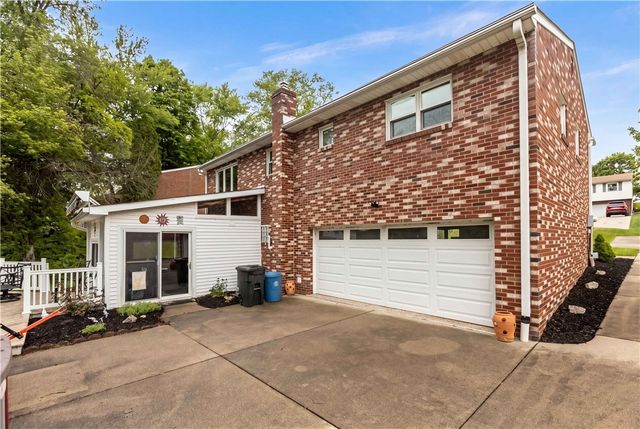 304 Elm Drive, Cecil, PA 15317