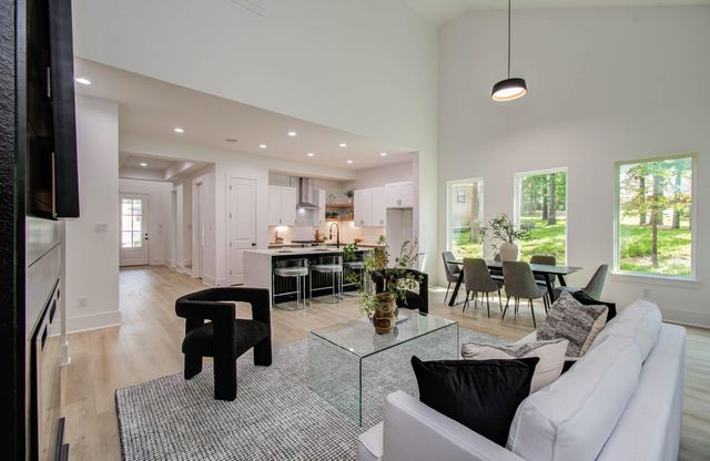 1802 Rollingwood Drive, Huntsville, TX 77340