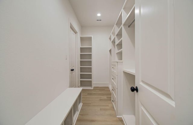 1802 Rollingwood Drive, Huntsville, TX 77340