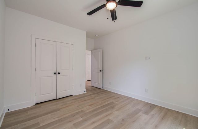 1802 Rollingwood Drive, Huntsville, TX 77340