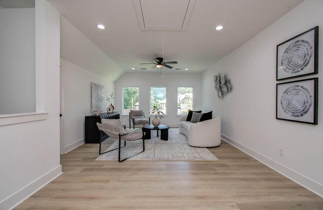 1802 Rollingwood Drive, Huntsville, TX 77340