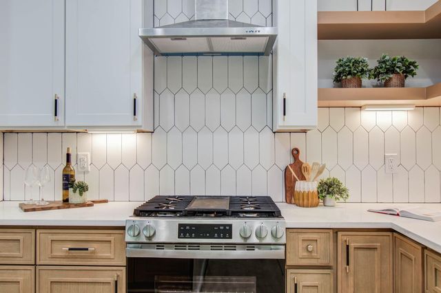 1802 Rollingwood Drive, Huntsville, TX 77340