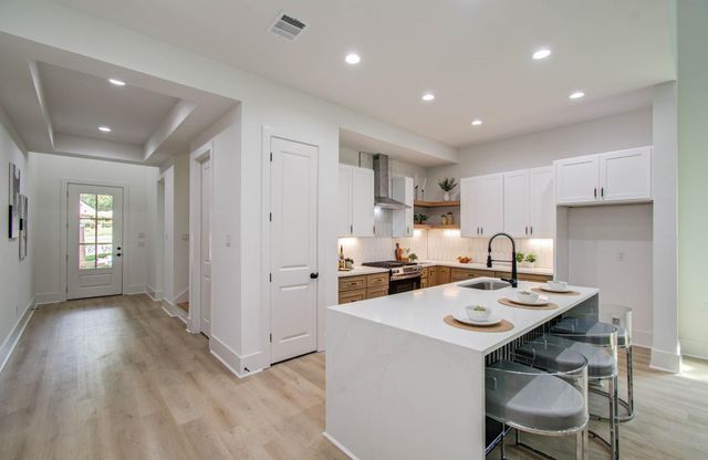 1802 Rollingwood Drive, Huntsville, TX 77340