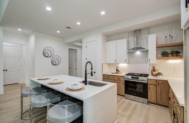 1802 Rollingwood Drive, Huntsville, TX 77340