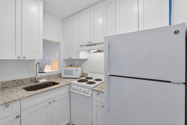 4228 N Ocean Dr Apt 9, Fort Lauderdale, FL 33308