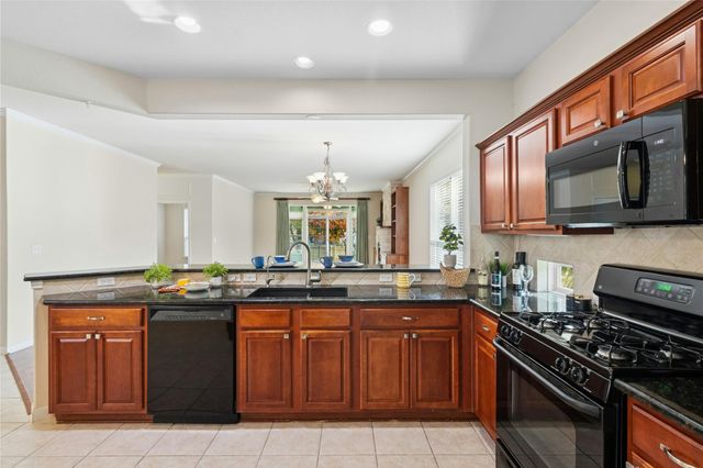 103 Rainwater CV, Georgetown, TX 78633