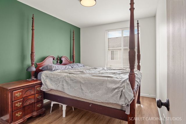 111 Hidden Creek Lane, North Aurora, IL 60542