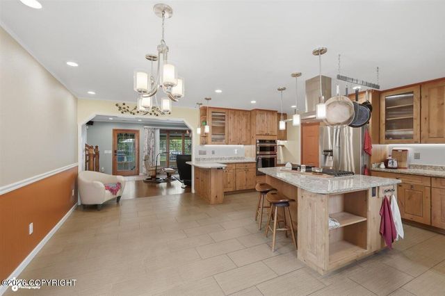 911 E Fairview Loop, Wasilla, AK 99654