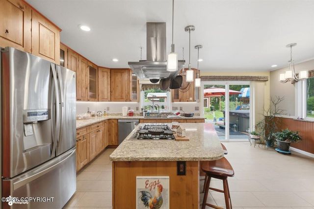 911 E Fairview Loop, Wasilla, AK 99654