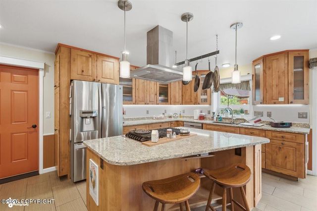 911 E Fairview Loop, Wasilla, AK 99654