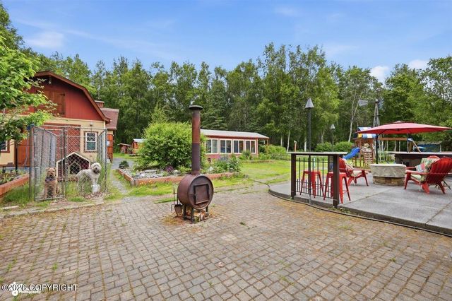 911 E Fairview Loop, Wasilla, AK 99654