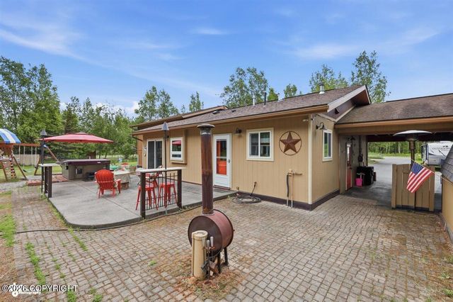 911 E Fairview Loop, Wasilla, AK 99654